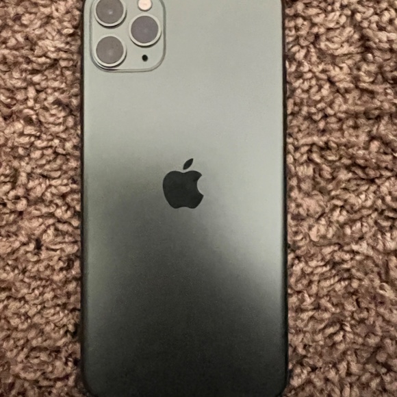 iPhone - Picture 2 of 5